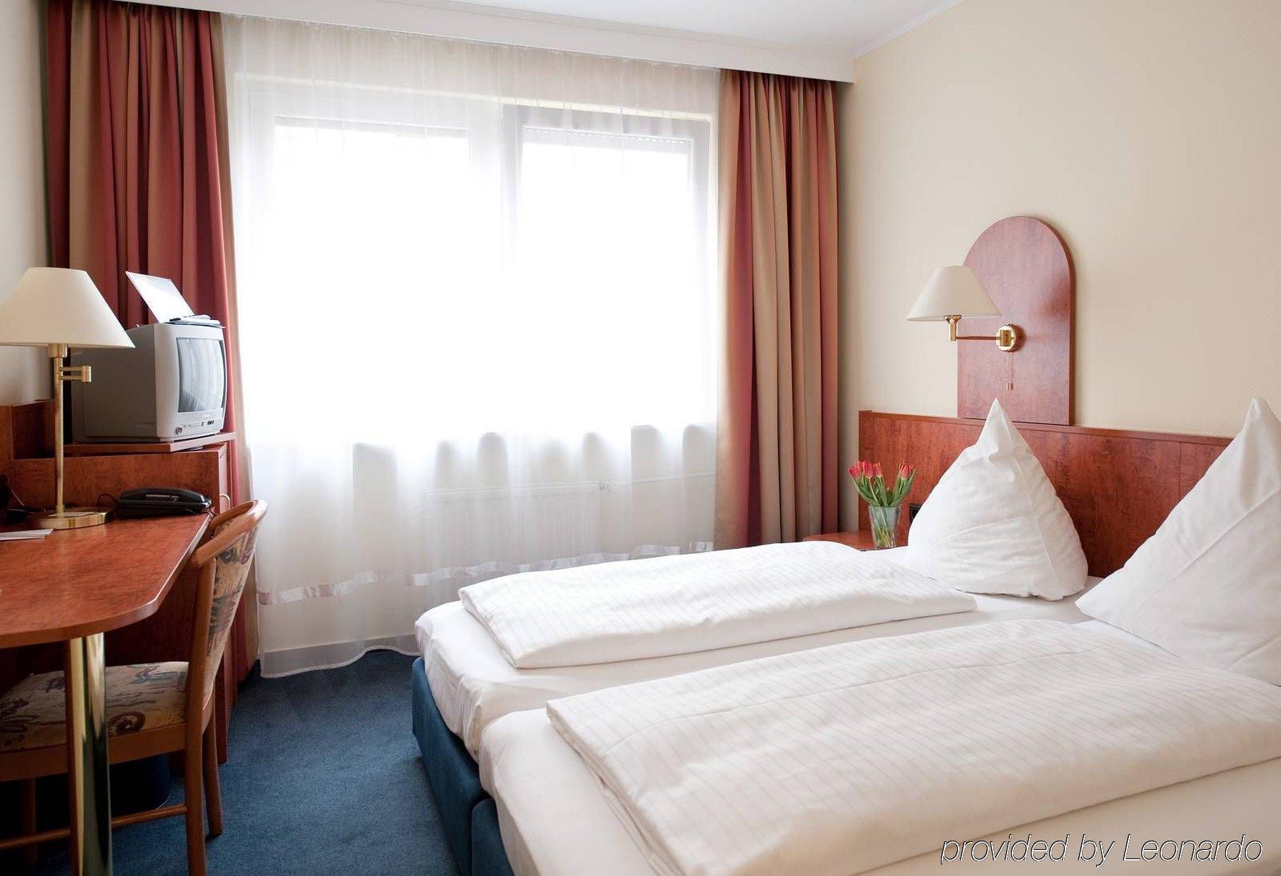 Falk Hotel Frankfurt nad Mohanem Pokoj fotografie
